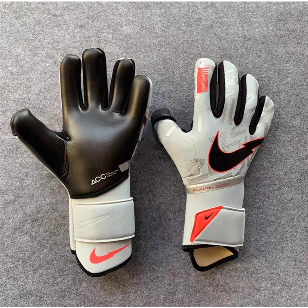 Nike Phantom Elite Goalkeeper Gloves