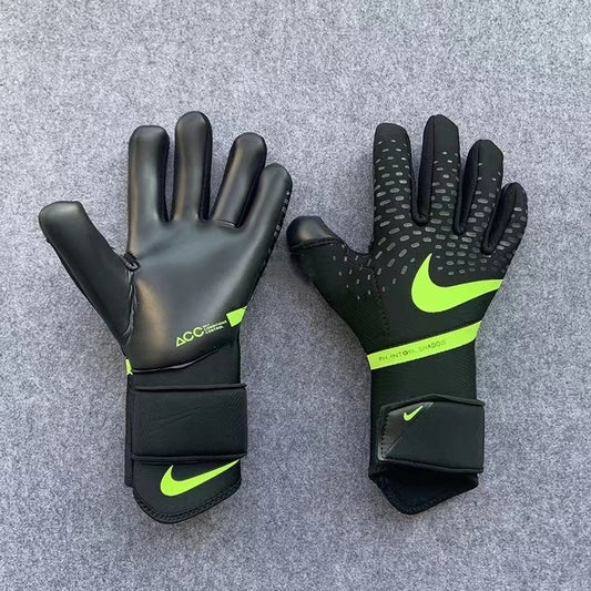 Nike Phantom Elite Goalkeeper Gloves